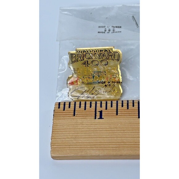 Inaugural Brickyard 400 Winner Pin Jeff Gordon 24 Butterfly Back Taiwan NASCAR - Picture 6 of 6